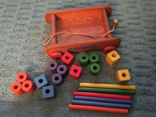 Vintage Playskool Wooden Wagon Pull Toy With 21 Wooden Blocks 6 different colors 7