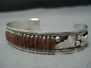 INCREDIBLY INTRICATE VINTAGE ZUNI CORAL STERLING SILVER BRACELET CUFF 4