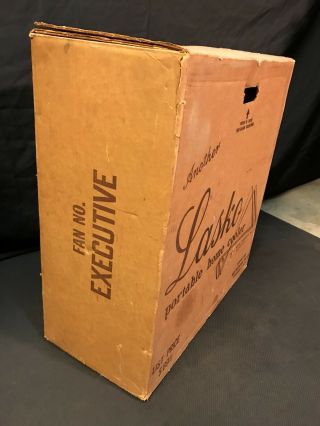 Vintage 1959 - 60 Lasko Executive Oscillating Box Fan Box Well 3