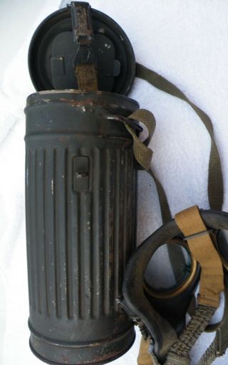 Ww 2 Bmw German Orig Gas Mask Can Early War Mask And Late War Can Complete