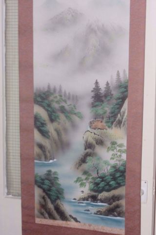 ANTIQUE CHINESE 19TH CENTURY LARGE SCROLL HAND PAINTED ON SILK SIGNED 2