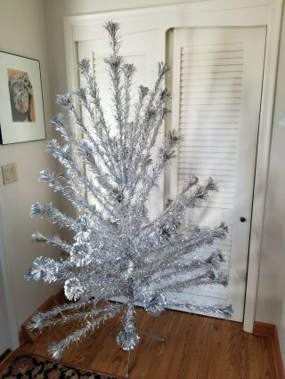 Vintage Mid Century 6.  5 ' Aluminum Pom Pom Christmas Tree Warren Stainless Metal 5