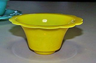 Best Antique Imperial Yellow Chinese Peking Glass Lotus Design Top Bowl 3