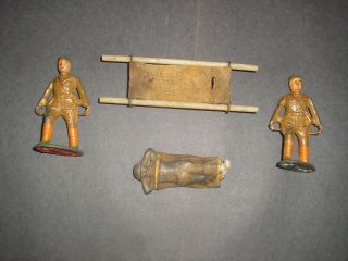 Vintage Barclay Toy Lead Soldier - 4 Piece STRETCHER WOUNDED MEDIC 5