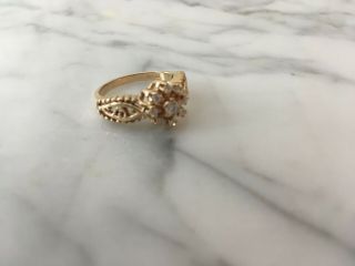 Central cluster vintage diamond engagement ring 14k gold size 6.  75 5