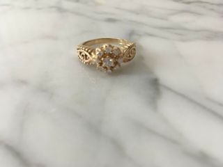 Central cluster vintage diamond engagement ring 14k gold size 6.  75 8