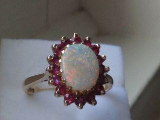 Vintage Opal Yellow Gold Ring With Red Stones Ruby / Garnet ? Val $2,  000