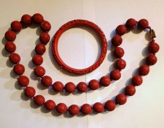 RARE ANTIQUE VINTAGE CHINESE CARVED RED CINNABAR BEAD NECKLACE AND BANGLE SET 2