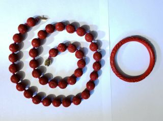 RARE ANTIQUE VINTAGE CHINESE CARVED RED CINNABAR BEAD NECKLACE AND BANGLE SET 4
