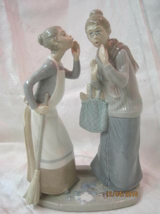 Vintage 1978 Lladro Figurine The Gossips 4984