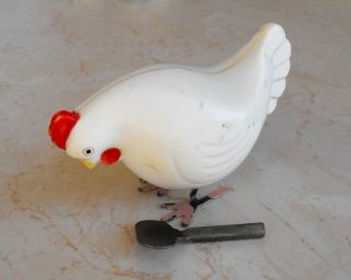 Vintage Old Russian Ussr Chicken Hen Bird Pecking Wind - Up Plastic Tin Toy W/ Key