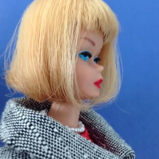 Vintage Blonde American Girl Barbie.  Transitional 1965/66 Doll 2