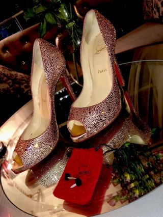 Rare Christain Louboutin Flo Strass Toe Rose Antique Nude Size 40.  5