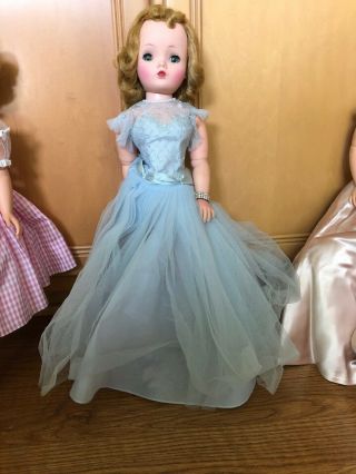 Vintage 1950s Madame Alexander Cissy Doll In Light Blue Sleeveless Gown