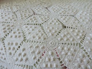 So Vintage Crochet Snowflake Needlework? Bedspread Creamy White