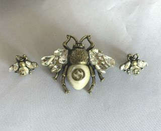 Authentic GUCCI SET Antique Gold Bee Brooch\Pin and Earrings with White Pearl 9