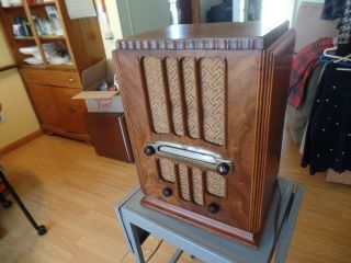 Vintage General Electric 1935 Tombstone Radio A - 70 Amateur Police Aircraft Bands