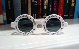 Extremely Rare Vintage Chanel White Round Sunglasses 01944 10601 Authentic