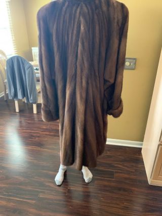 Authentic Vintage Women ' s Mink Fur Coat Pre - owned in - Medium 4