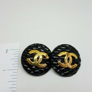 Authentic Rare Vintage Chanel CC Logo Black Gold Round Quilted Clip Earrings 7
