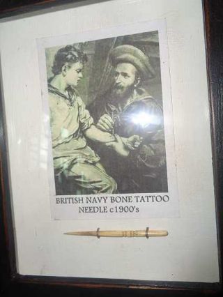 RARE VINTAGE BOVINE BONE ROYAL NAVY CROSSING THE EQAUTOR HAND TATTOO NEEDLE 2