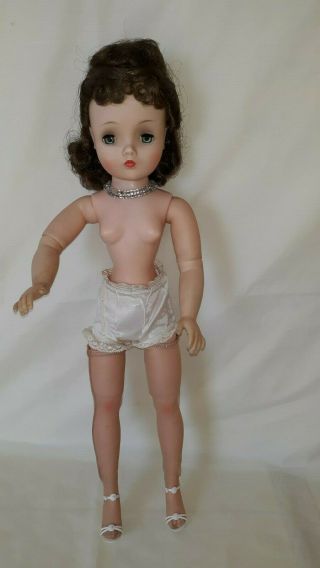 Vintage Mdme Alexander Brunette Cissy Doll Ready To Dress Minty $222.  22