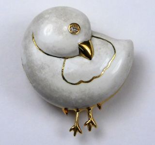 Vintage Italian 18k Yellow Gold White Enamel Bird Pin Clip With Diamond Eye