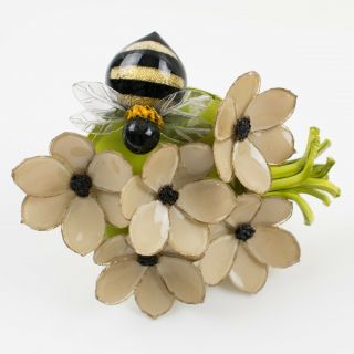 Cilea Paris Signed Resin Pin Brooch Nude Color Nasturtium Flowers With Honey - Bee