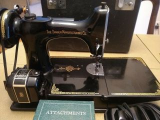 Vintage 1952 Singer 221 Black Featherweight Sewing Machine