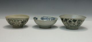 Set Of 3 Early Chinese Footed Rice Bowls With Painted Decoration 5 " Ming