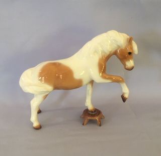 Vtg.  Hagen - Renaker " Performing Misty " Pinto Horse/pony Figurine,  (breyer)