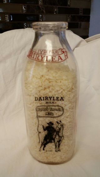 Hopalong Cassidy " Dairylea " One Quart Milk Bottle " Hoppy 