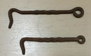 Vintage/primitive 2 Iron Twisted Barn Door Or Gate Hooks