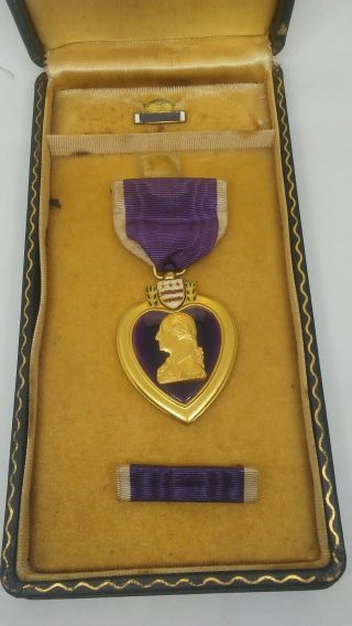 Ww2 Us Purple Heart Medal & Case