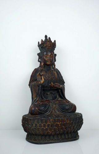 A Finely Cast Bronze Figure of Seated Avalokiteśvara 5