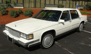 1987 Cadillac Fleetwood Sixty Special