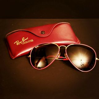 Ray Ban Vintage Aviator Sunglasses With Red Frames,  Case.  Rare.