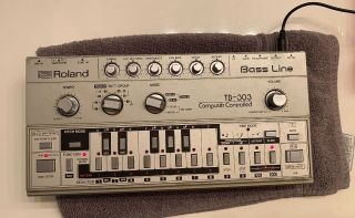 Vintage Rare Roland TB - 303 Bass Line Analog Synthesizer Acid Techno W/ Power Sup 11