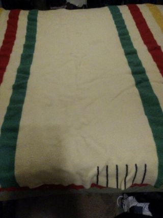 Vintage Hudson Bay SIX point queen size 100 wool blanket. 3