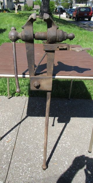 Vintage Columbian Blacksmith Vise Post Leg Vice 4 " Jaw Anvil Forge Columbian?