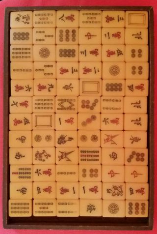 Vintage Mah Jong Set w Case 146 Tiles Rich Butterscotch Bakelite Graphics 4