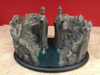 RARE Weta - The Argonath Environment Statue Lord of The Rings - Limited 285/500 3