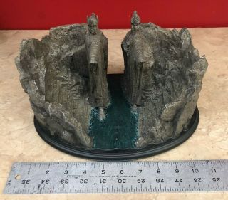 RARE Weta - The Argonath Environment Statue Lord of The Rings - Limited 285/500 6