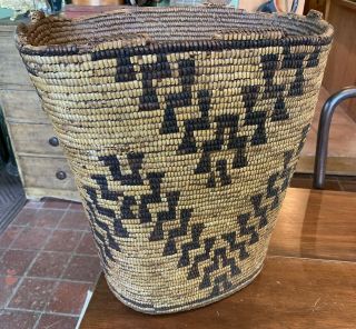 Very Large Important Antique 19th C.  Native American Indian Basket,  Estate Find