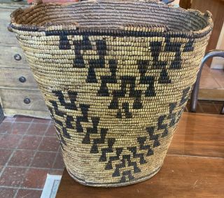 Very Large Important Antique 19th C.  Native American Indian Basket,  Estate Find 2