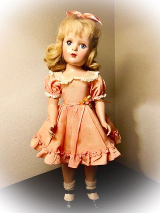 Vintage Madame Alexander 17.  5” hp Margaret - face Wendy Ann Doll 2