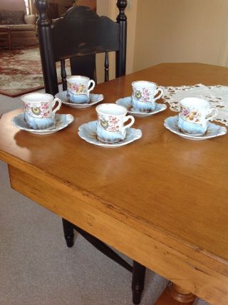Unusual Vintage Set Of 6 Porcelain Demitasse/tea Cups And Saucers