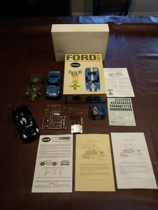 Cox Vintage 1:24 Good Ford Gt 40 Slot Car Plus Box & Bonus Cars