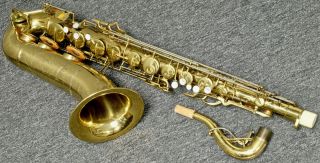 Vintage Buescher 400 Tenor Saxophone.  Top Hat & Cane. 5