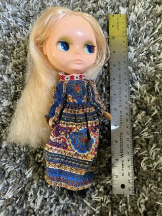 Vintage 1972 Kenner Blythe Doll Blonde with Dress Boots tagged 6 LINES 7